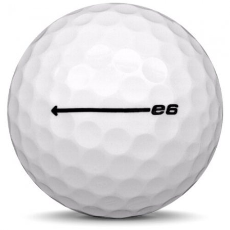 Golfpallo Bridgestone E6 Vuosimallissa 2022.